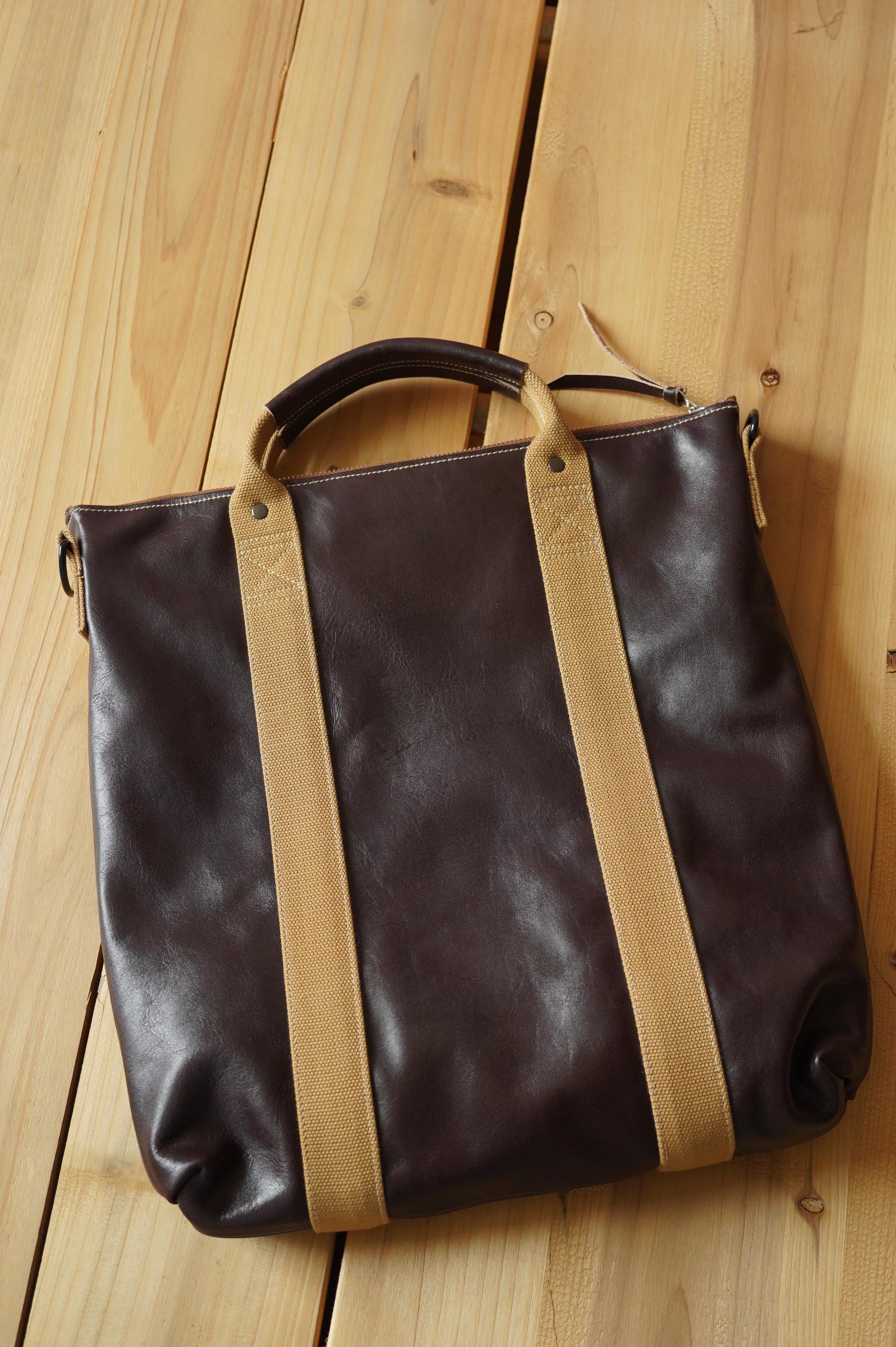Horsehide USAF Helmet Bag | Vintage Military Pilot Tote | Full-Grain Leather Everyday Carry