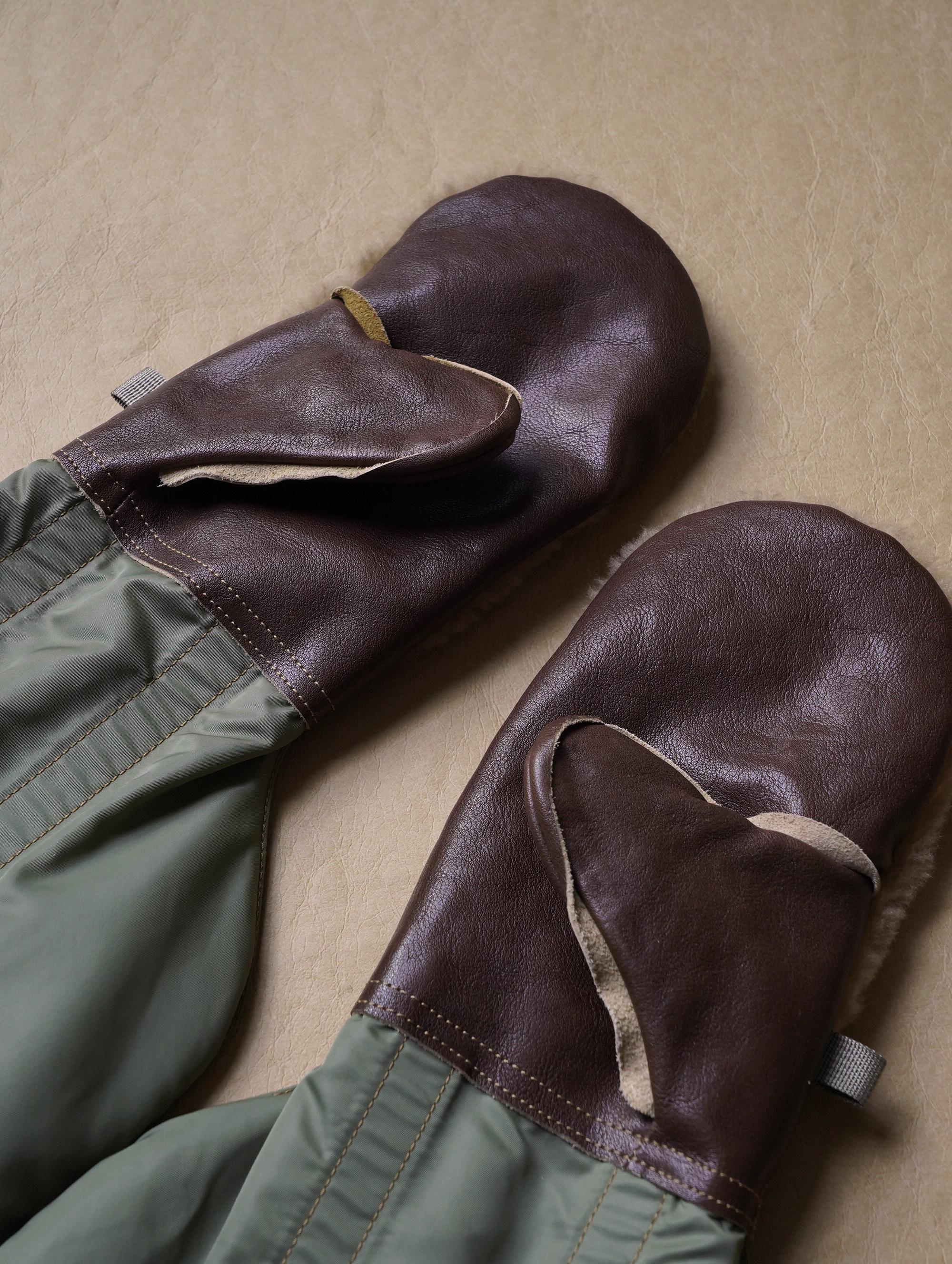 N-4B Flight Mittens Reproduction, Korean War Era USAF Cold Weather Gloves, Military Aviation Winter Mittens
