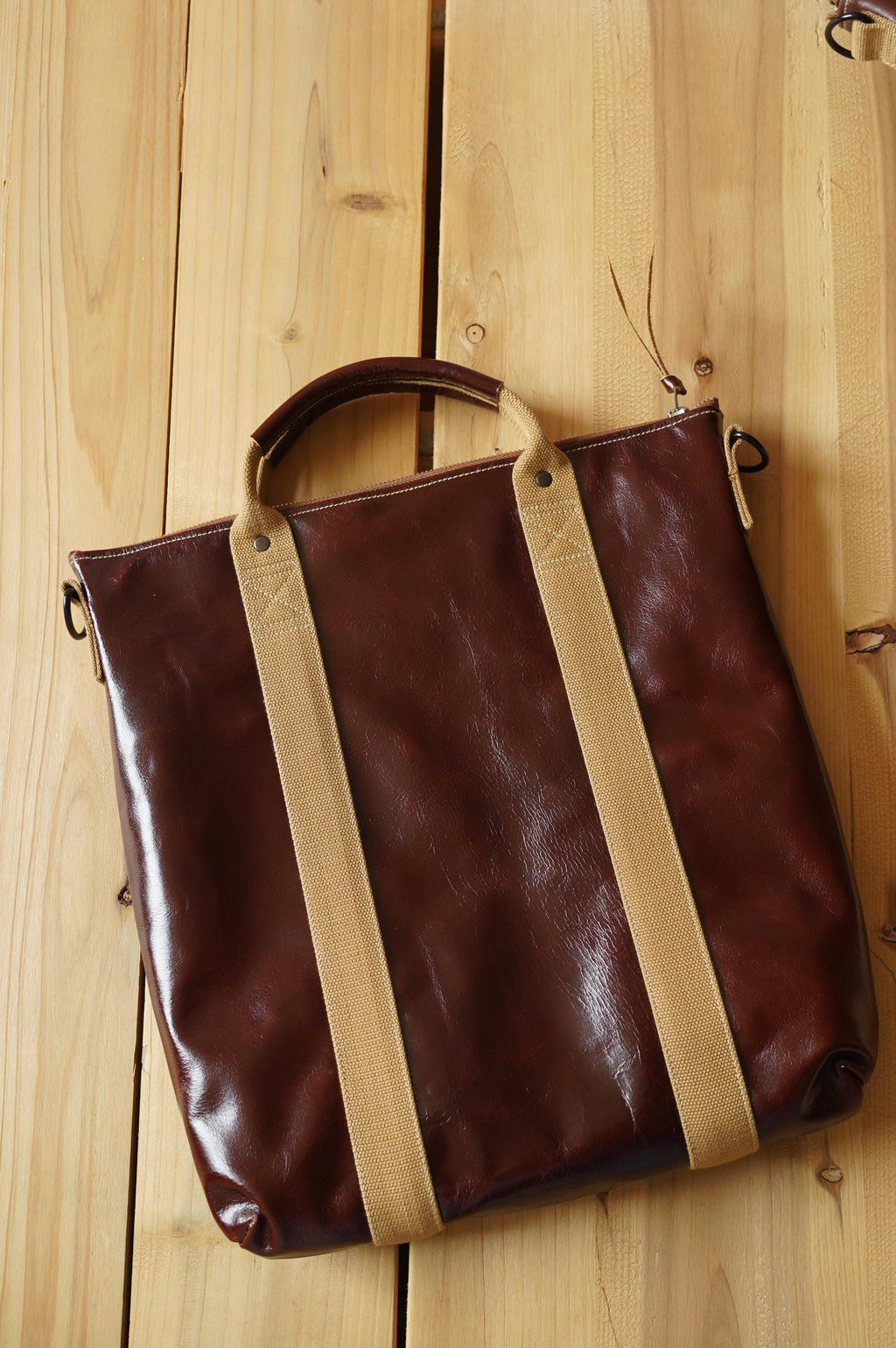 Horsehide USAF Helmet Bag | Vintage Military Pilot Tote | Full-Grain Leather Everyday Carry